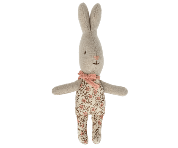 MY Rabbit, Rose