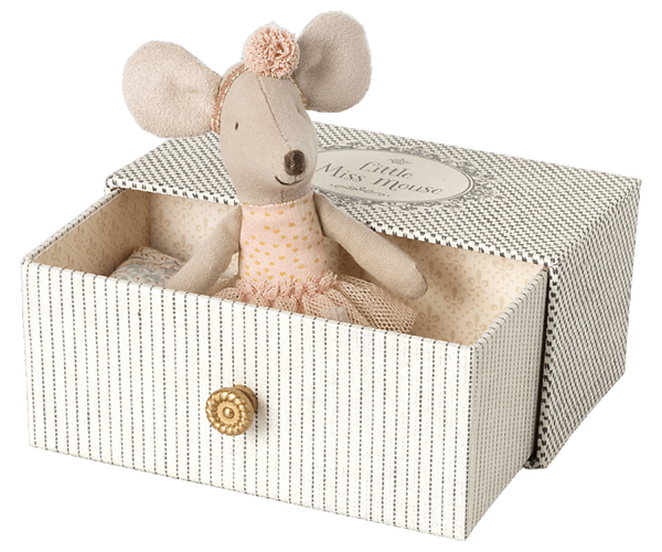 Dance Mouse in Day Bed - Little Sister